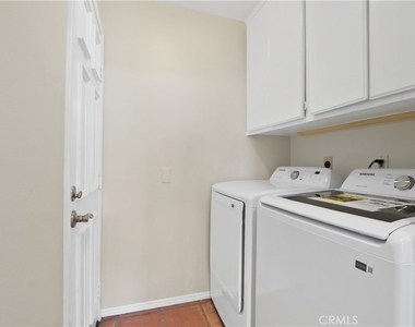 6031 Shadowbrook - Photo Thumbnail 21
