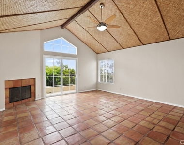 6031 Shadowbrook - Photo Thumbnail 12