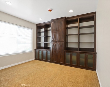6031 Shadowbrook - Photo Thumbnail 17