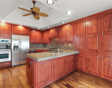 6031 Shadowbrook - Photo Thumbnail 6