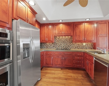 6031 Shadowbrook - Photo Thumbnail 5
