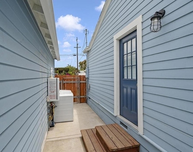 586 Del Mar - Photo Thumbnail 30