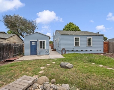 586 Del Mar - Photo Thumbnail 33