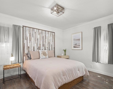 586 Del Mar - Photo Thumbnail 7