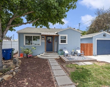586 Del Mar - Photo Thumbnail 3