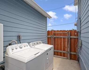 586 Del Mar - Photo Thumbnail 29
