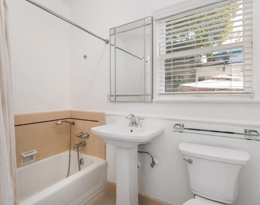 1726 N Vista Street - Photo Thumbnail 23