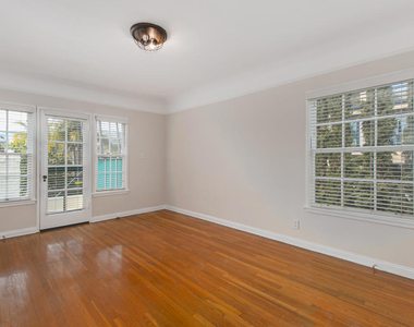 1726 N Vista Street - Photo Thumbnail 25