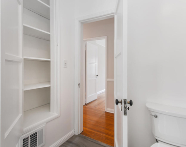 1726 N Vista Street - Photo Thumbnail 17