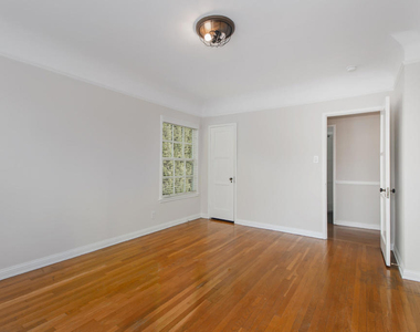 1726 N Vista Street - Photo Thumbnail 18