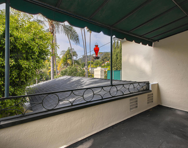 1726 N Vista Street - Photo Thumbnail 29