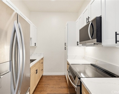 8328 Regents Road - Photo Thumbnail 9
