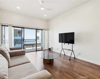 8328 Regents Road - Photo Thumbnail 4