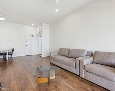 8328 Regents Road - Photo Thumbnail 6