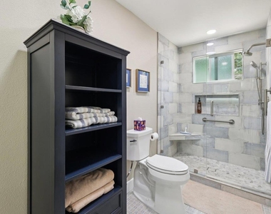 1767 Woodbine Place - Photo Thumbnail 24