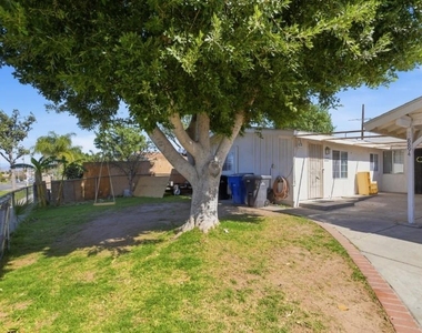 8894 Indiana Avenue - Photo Thumbnail 14