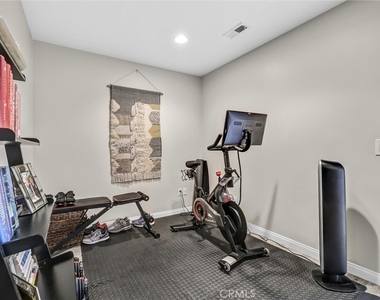 2740 Highland Way - Photo Thumbnail 13