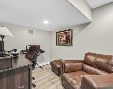 2740 Highland Way - Photo Thumbnail 9