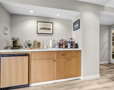 2740 Highland Way - Photo Thumbnail 12