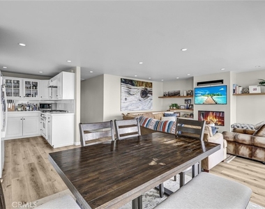 2740 Highland Way - Photo Thumbnail 2