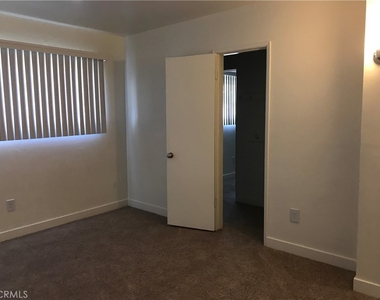 12081 Marigold Avenue - Photo Thumbnail 14