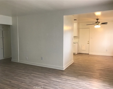 12081 Marigold Avenue - Photo Thumbnail 2