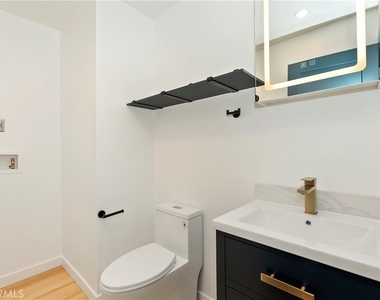 441 Oriole Drive - Photo Thumbnail 30