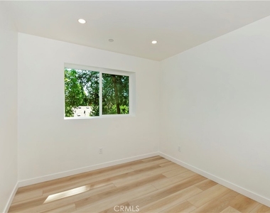 441 Oriole Drive - Photo Thumbnail 36