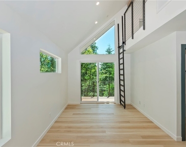 441 Oriole Drive - Photo Thumbnail 38