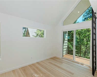 441 Oriole Drive - Photo Thumbnail 1