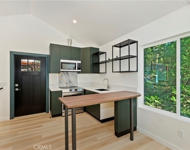 441 Oriole Drive - Photo Thumbnail 14