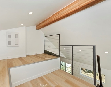441 Oriole Drive - Photo Thumbnail 24