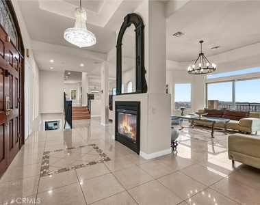 876 Harrington - Photo Thumbnail 5