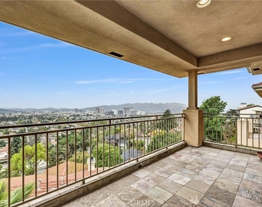 876 Harrington - Photo Thumbnail 16