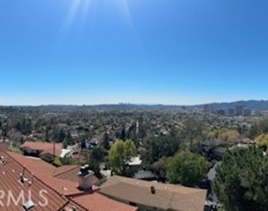 876 Harrington - Photo Thumbnail 4