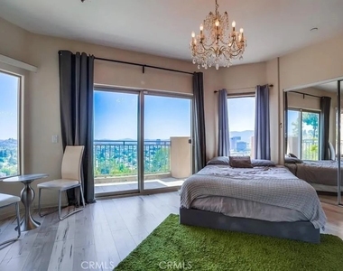 876 Harrington - Photo Thumbnail 1
