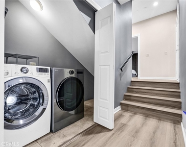 876 Harrington - Photo Thumbnail 28