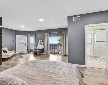 876 Harrington - Photo Thumbnail 27