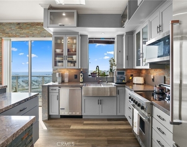 488 E Ocean - Photo Thumbnail 9