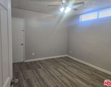 4929 Lynnfield Street - Photo Thumbnail 3