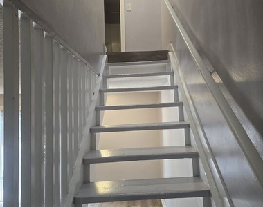 4929 Lynnfield Street - Photo Thumbnail 8