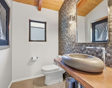 9820 Yoakum Drive - Photo Thumbnail 22