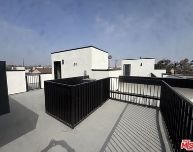 3846 Bentley Avenue - Photo Thumbnail 15
