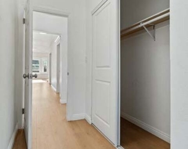 1125 S Lake Street - Photo Thumbnail 9