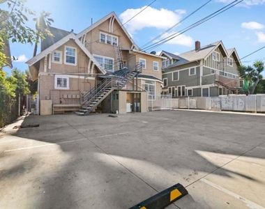 1125 S Lake Street - Photo Thumbnail 19