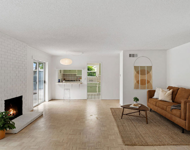 22736 Cantlay Street - Photo Thumbnail 5