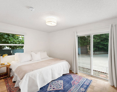 22736 Cantlay Street - Photo Thumbnail 21