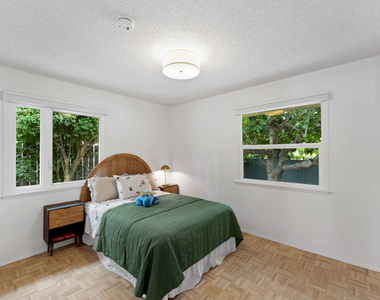 22736 Cantlay Street - Photo Thumbnail 19