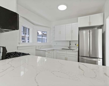 1125 S Lake Street - Photo Thumbnail 5
