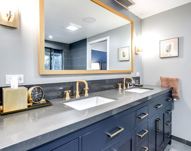 4635 Clybourn Avenue - Photo Thumbnail 50